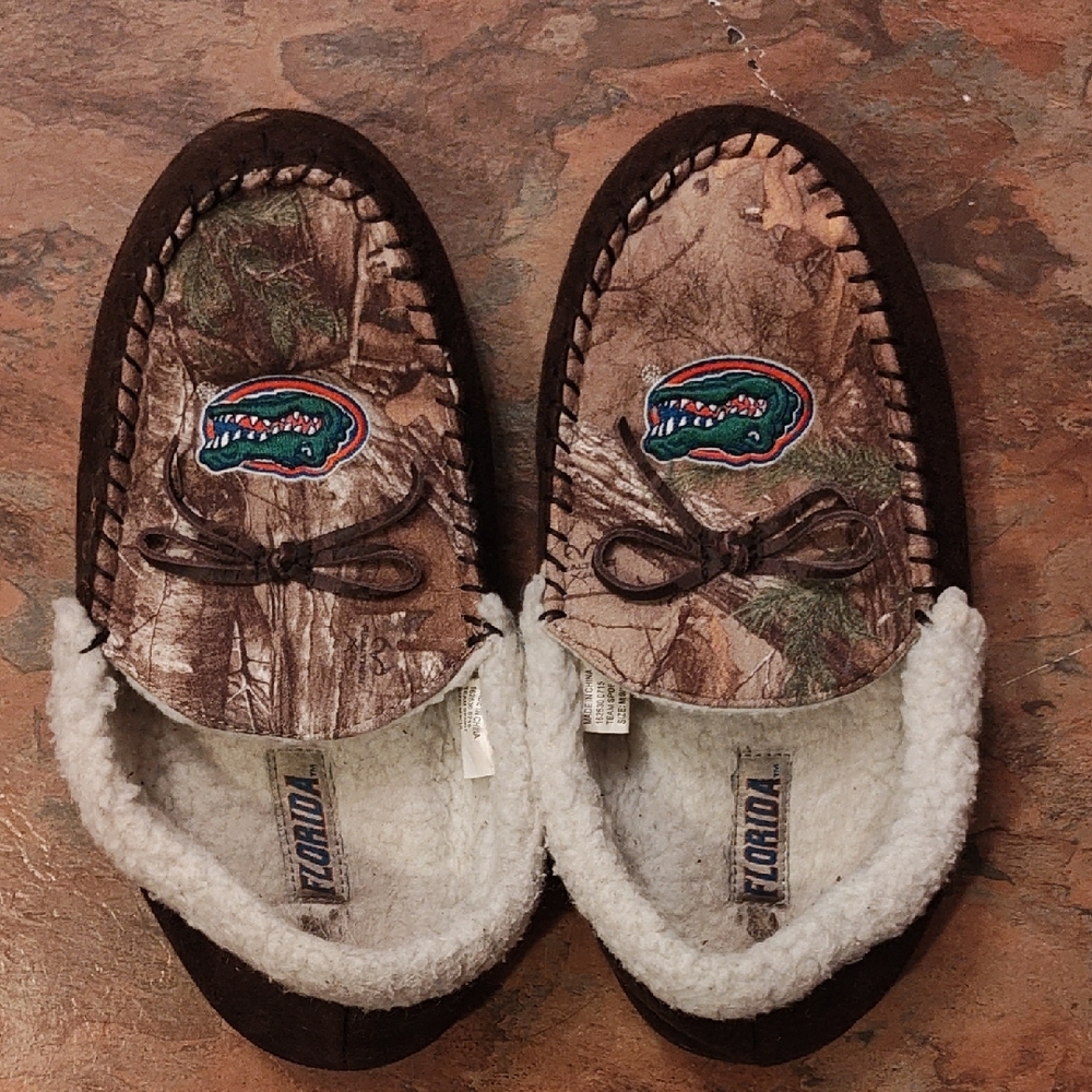 Florida Gators Men's Brown Camo Moccasin Slip-ons - Picture 5 of 5